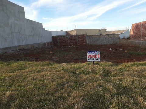 TERRENOS, Rua Hebe Camargo