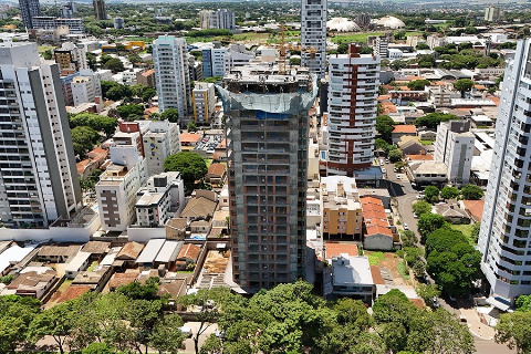 Apartamento para Venda em Maringá - PR, Zona 03