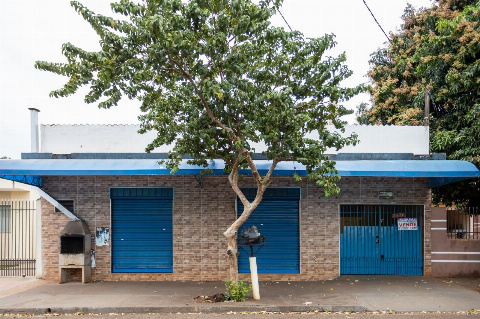 Salão Comercial para Venda em Maringá - PR, Loteamento Batel