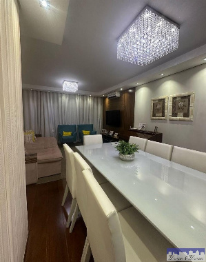 Apartamento para Venda em Maringá - PR, Zona 07