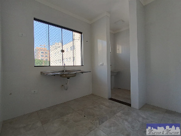 Apartamento para Locação em Maringá - PR, Zona 03
