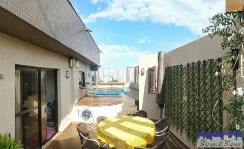 Apartamento para Venda em Maringá - PR, Zona 07