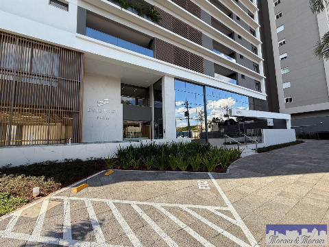Apartamento para Venda em Maringá - PR, Zona 03