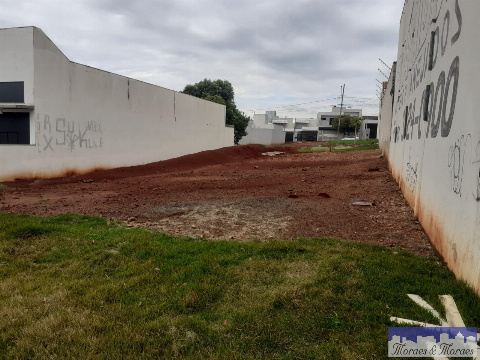 Terreno Comercial para Venda em Maringá - PR, Zona 07