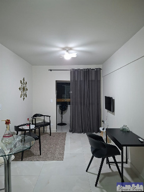 Apartamento para Venda em Maringá - PR, Zona 07