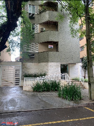 Apartamento para Venda em Maringá - PR, Zona 07