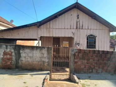Casa para Venda em Cianorte - PR, Zona 04