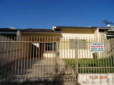 Casa Geminada para Venda em Cianorte - PR, Zona 02