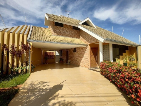 SOBRADOS, Rua Affonso Hernandes Bittencourt