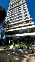 Apartamento para Venda em Maringá - PR, Zona 03