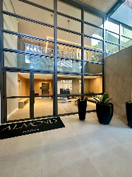 Apartamento para Venda em Maringá - PR, Zona 03