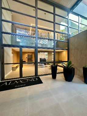 Apartamento para Venda em Maringá - PR, Zona 03