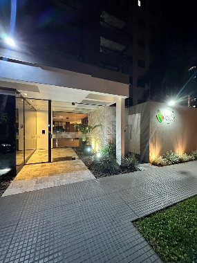 Apartamento para Venda em Maringá - PR, Zona 03