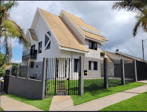Sobrado para Venda em Maringá - PR, Pq da Gávea