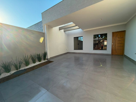 Casa para Venda em Maringá - PR, Jd Campos Elísios