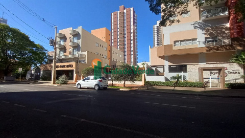 Casa para Venda em Maringá - PR, Zona 03