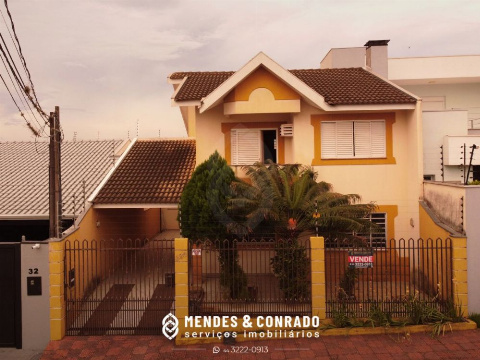 SOBRADOS, Rua Alfredo Andersen