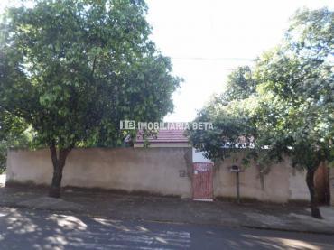 Casa para Venda em Cianorte - PR, Zona 06