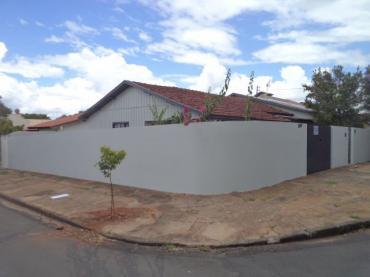 CASAS, RUA OURO VERDE