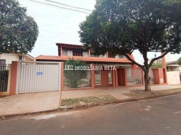 Sobrado para Locação em Cianorte - PR, Zona 02