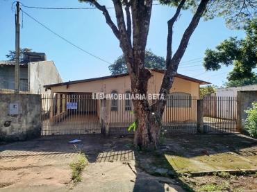 Casa para Venda em Cianorte - PR, Zona 03