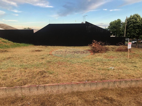 Terreno Comercial para Venda em Maringá - PR, Jd Três Lagoas