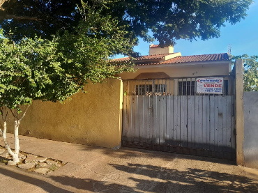 Casa para Venda em Maringá - PR, Cj João de Barro Itaparica