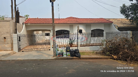 Casa para Venda em Maringá - PR, Pq das Laranjeiras