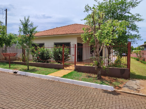 Casa para Venda em Ivatuba - PR, Condominio Barra do Ivai