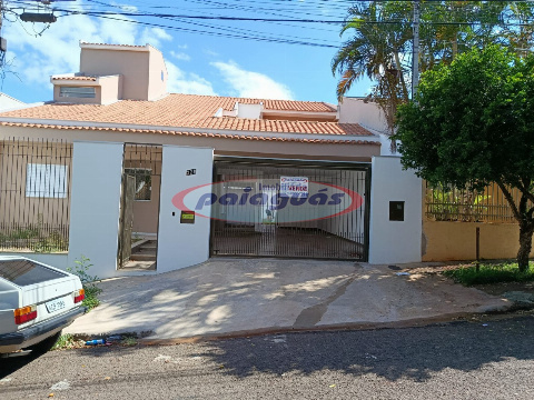 Sobrado para Venda em Maringá - PR, Jd Pinheiros