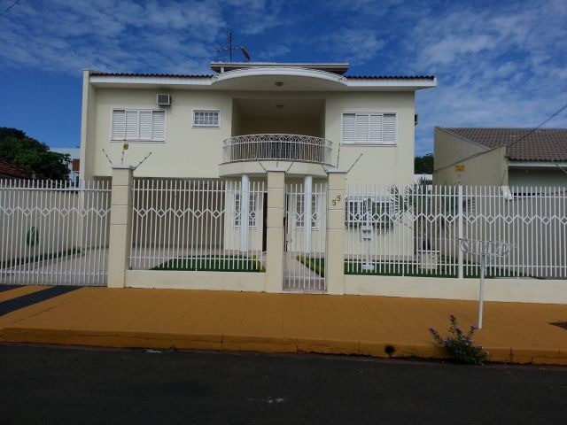 SOBRADOS, Rua Doutor Naby Zacarias