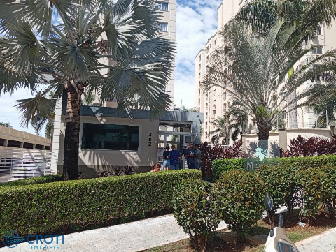 Apartamento para Venda em Maringá - PR, Zona 03