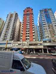 Apartamento para Venda em Maringá - PR, Zona 07