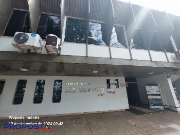 Sala Comercial em Edifício para Locação em Maringá - PR, Zona 04