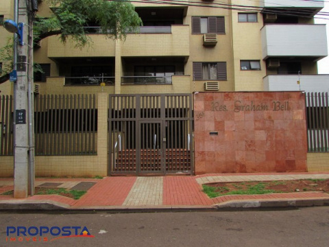 Apartamento para Locação em Maringá - PR, Zona 07