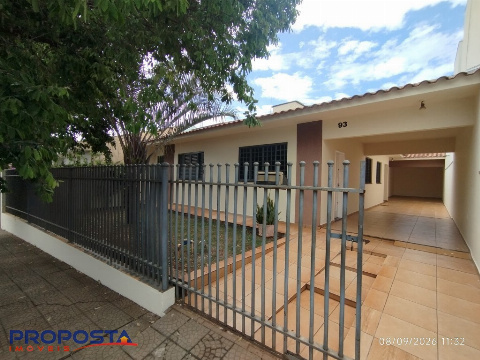 Casa para Locação em Floresta - PR, Centro