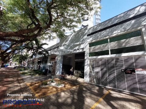 Apartamento para Locação em Maringá - PR, Zona 07