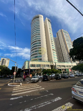 Apartamento para Venda em Maringá - PR, Zona 07