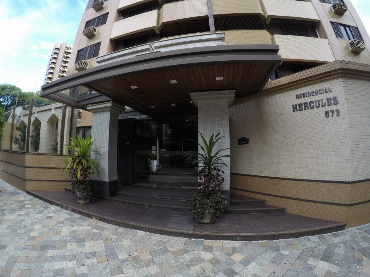 Apartamento para Venda em Maringá - PR, Zona 07