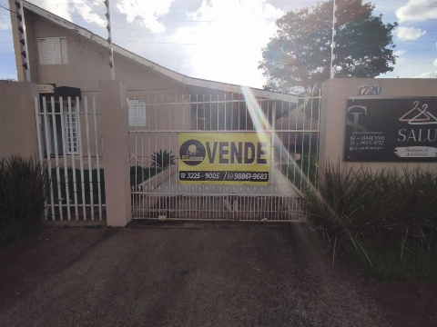 CASAS, Avenida Carlos Correa Borges