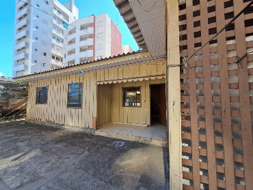 Casa para Locação em Maringá - PR, Zona 07