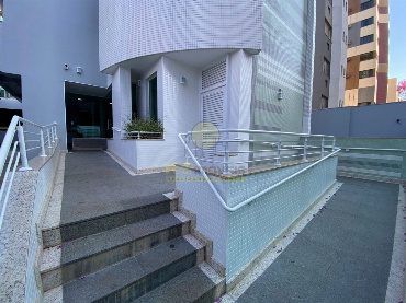 Apartamento para Venda em Maringá - PR, Zona 07