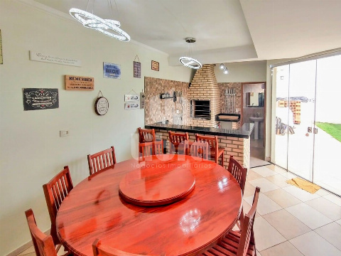 SOBRADOS, Avenida Pioneiro Alício Arantes Campolina