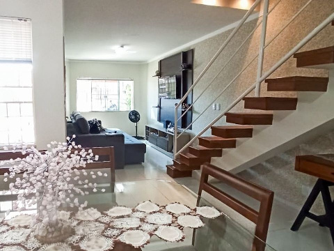 SOBRADOS, Rua Pioneiro Ângelo Tait