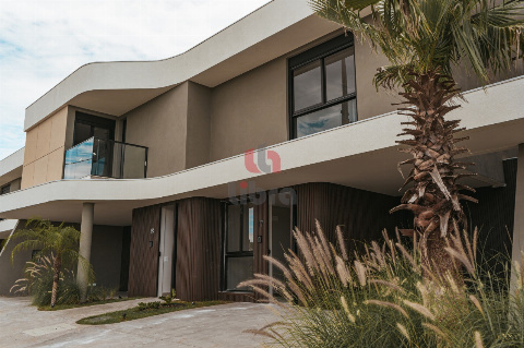 SOBRADOS, Rua Pioneiro Carlos Bulla