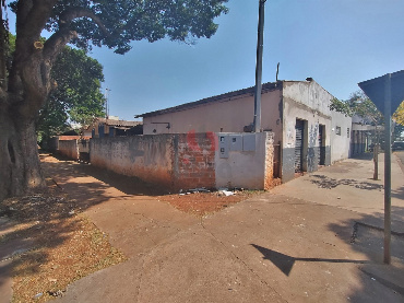 TERRENOS, Rua Pioneiro Benedito Bueno