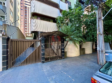 Apartamento para Locação em Maringá - PR, Zona 07