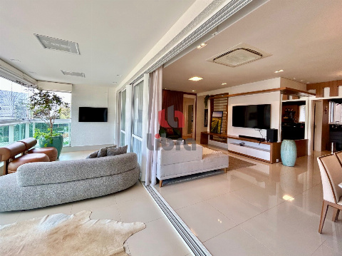 Apartamento para Venda em Maringá - PR, Zona 08