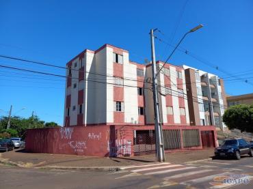 Apartamento para Venda em Londrina - PR, Jd Igapó