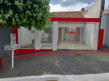 Casa Geminada para Venda em Londrina - PR, Jd Tarobá